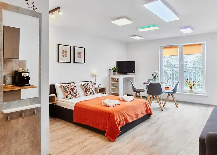 Golden Hour Apartments- Bohaterow Wrzesnia 101