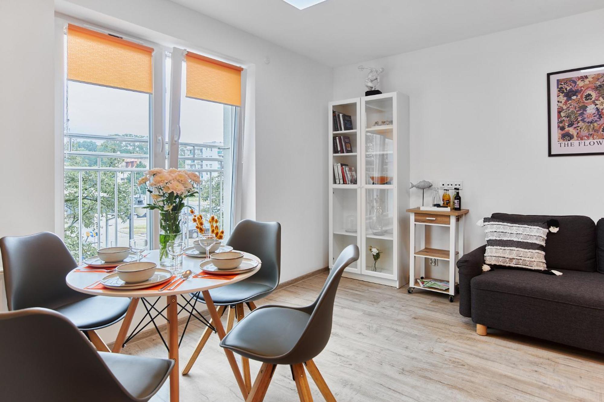 Golden Hour Apartments- Bohaterow Wrzesnia 101
